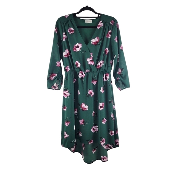 Studio B by Bobeau Green Floral High-Low V-Neck Fit & Flare Dress Women's Size M - Picture 1 of 10